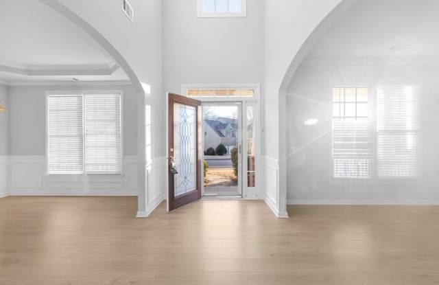 2375 Chandler Grove Drive Gallery 3