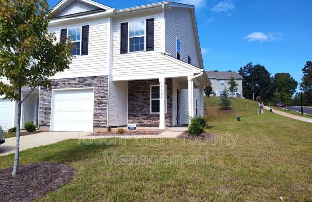 5167 Hyrule Drive Gallery 2