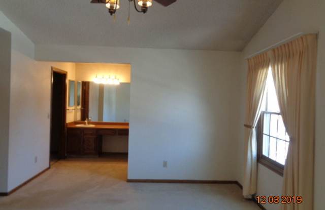 13295 Monroe Way Gallery 4