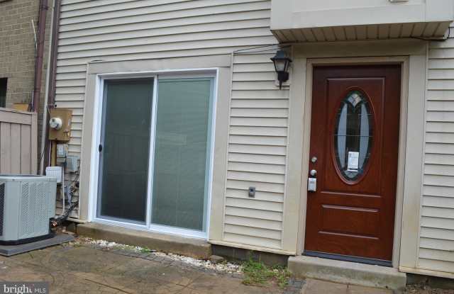 9808 BROOKRIDGE COURT Gallery 2