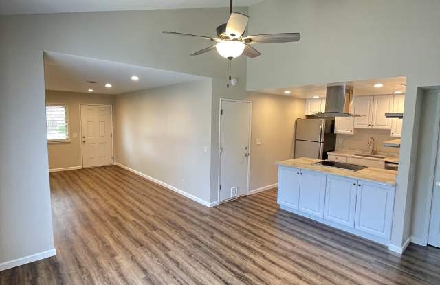 33 Dean Way - 33 Dean Way, Folsom, CA 95630