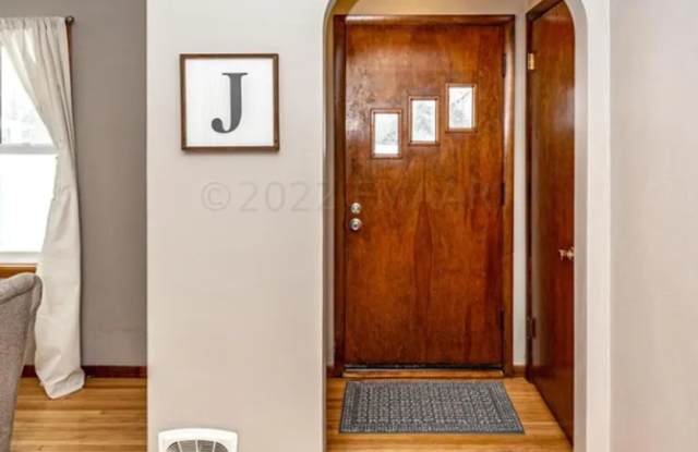 Super Cute 3 bed 2 bath house in South Moorhead Gallery 3