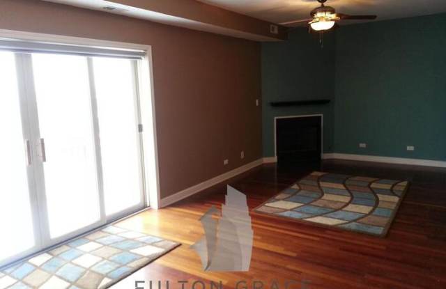 2158 West Grand Avenue Gallery 2