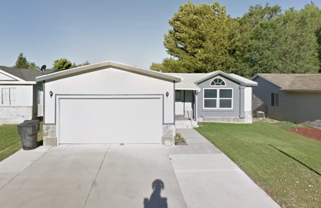 986 Kylee Ln - 986 Kylee Lane, Ogden, UT 84404