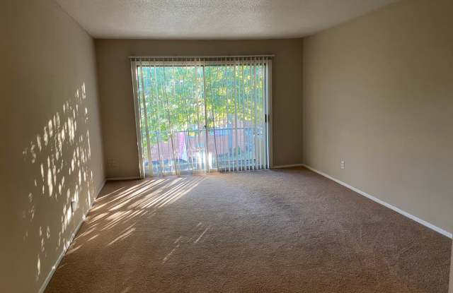 The Oaks Apartments photos photos