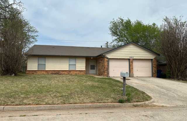 Nice 3bed, 1 1/2 bath. 2 car garage photos photos