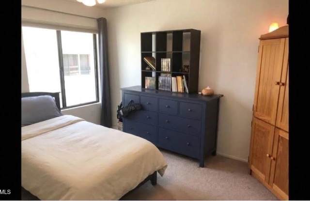 5249 Colodny Drive Gallery 4