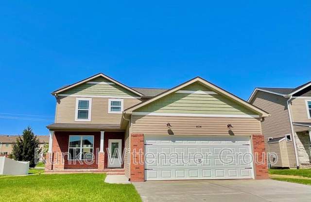 824 Bassett Street photos photos