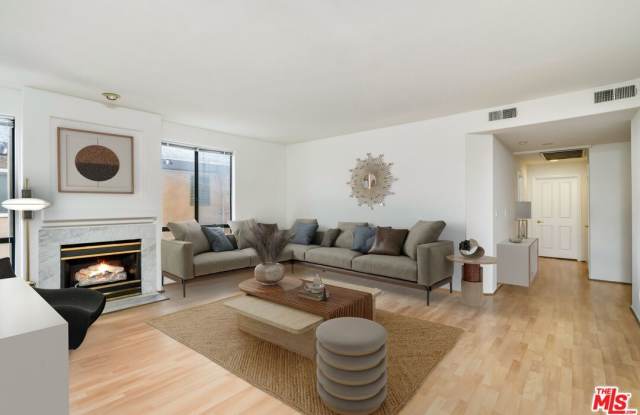 910 S Bedford St - 910 South Bedford Street, Los Angeles, CA 90035