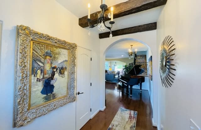 3791 State StreetUnit F Gallery 2