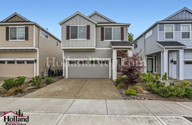 Spacious  Bright 5-Bedroom Home with Office and Fireplace in Hillsboro! NEW BEST PRICE at $2,845 ** 1 Application in process as of 12/10 - 3970 Southeast McKenzie Avenue, Washington County, OR 97123