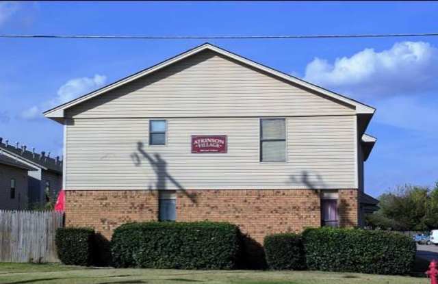 1901 E Lindsey Gallery 1