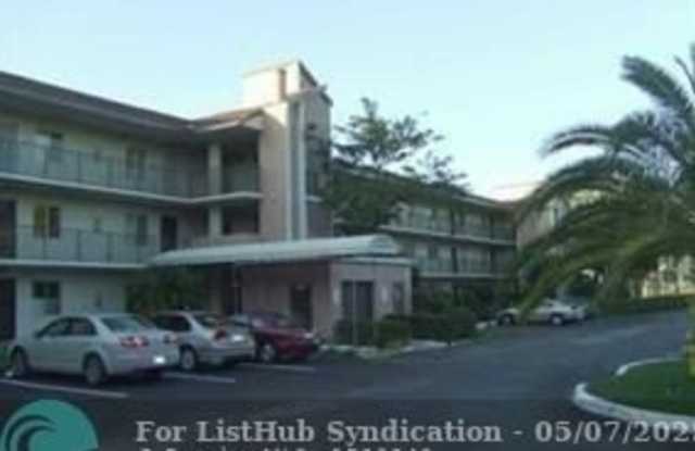 2212 S Cypress Bend Dr - 2212 South Cypress Bend Drive, Pompano Beach, FL 33069