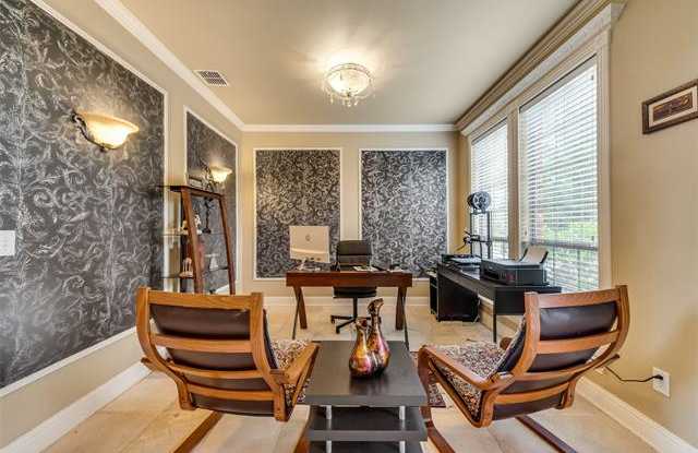 9809 Avalon Drive Gallery 3
