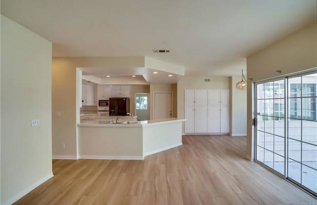 19614 Darien Place Gallery 3