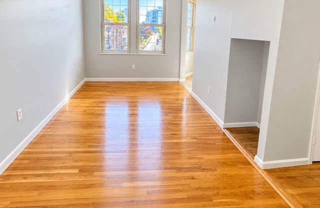 394 Riverway Gallery 2