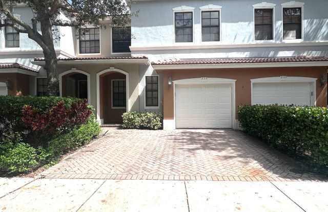 3Bed/ 2.5Bath Townhome W/Garage - Gramercy Square In Delray photos photos