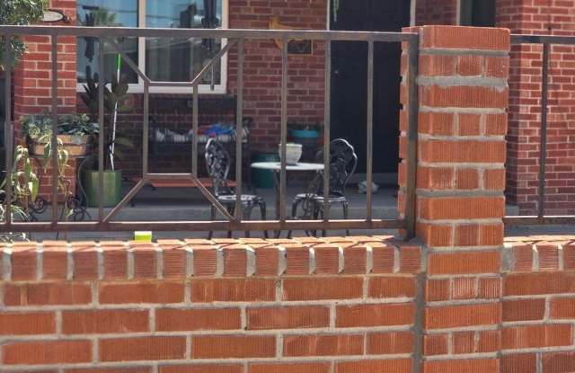 609 Ellis Street Gallery 2