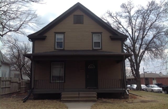 4903 Leighton Ave - 4903 Leighton Avenue, Lincoln, NE 68504