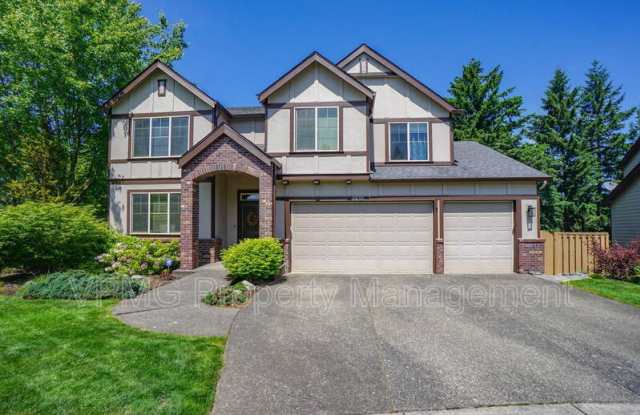 2835 NW Hill St photos photos