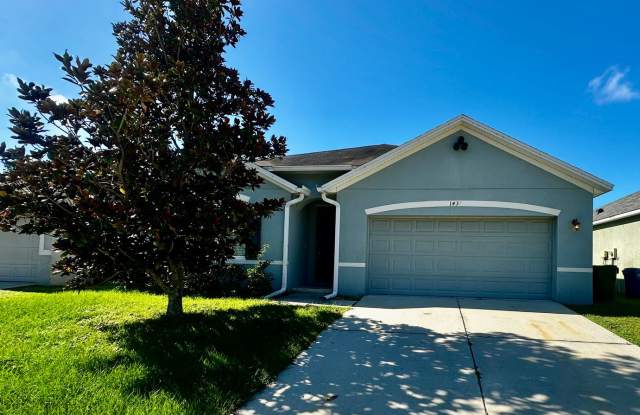 Modern 3-Bedroom, 2-Bathroom Home with Spacious Backyard in Winter Haven! Gallery 1