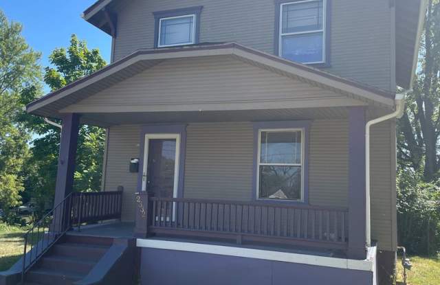 Large Single Family Home near Downtown Dayton photos photos Large Single Family Home near Downtown Dayton photos photos