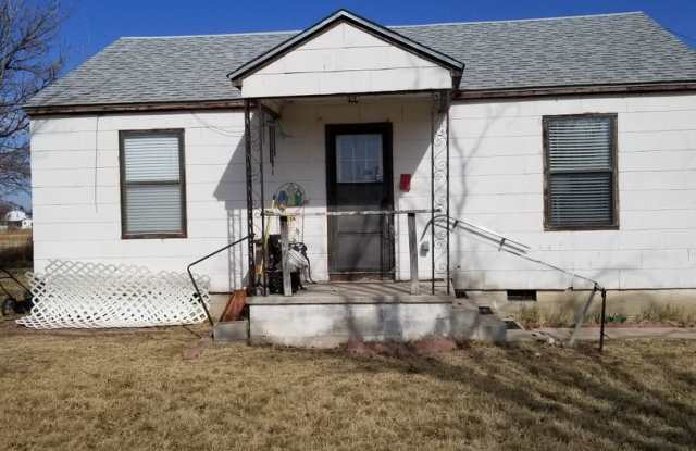 1000 E. Wood St. - 1000 East Wood Avenue, Eddy County, NM 88220