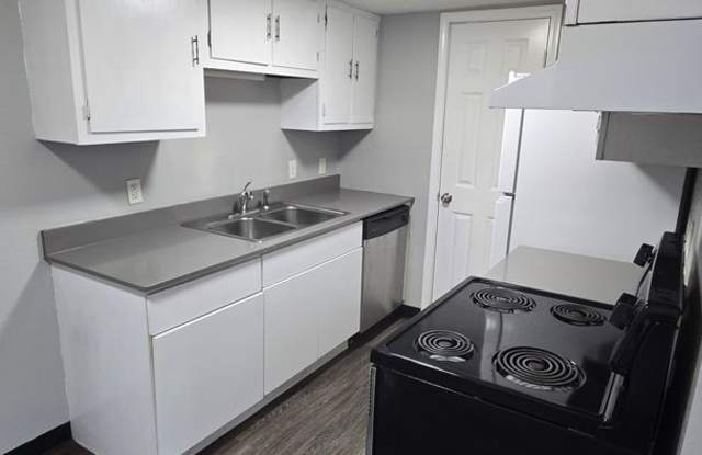 1125 Langley Rd photos photos