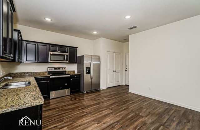 6017 Mojave Drive Gallery 3