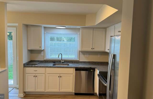 4566 GROUSE PLACE Gallery 2