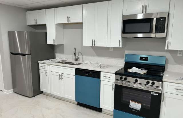 Home with Basement Apartment in Newnan, GA photos photos