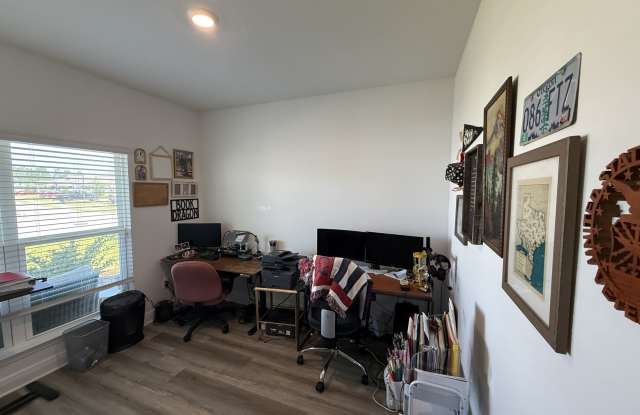 319 Gray Owl Drive E Gallery 4