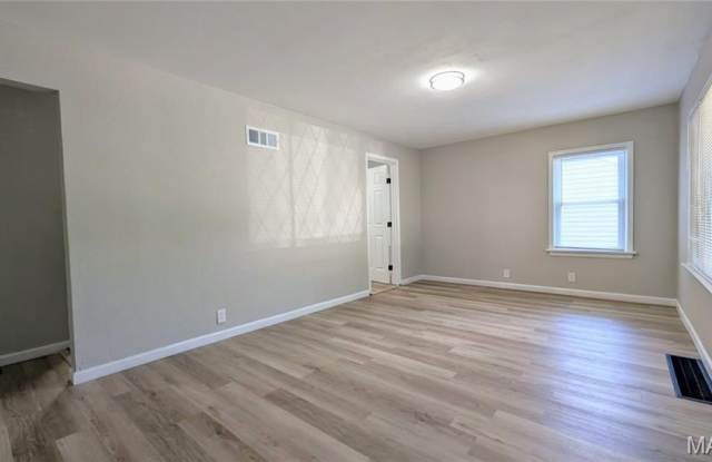 9716 Lilly Jean Drive Gallery 3