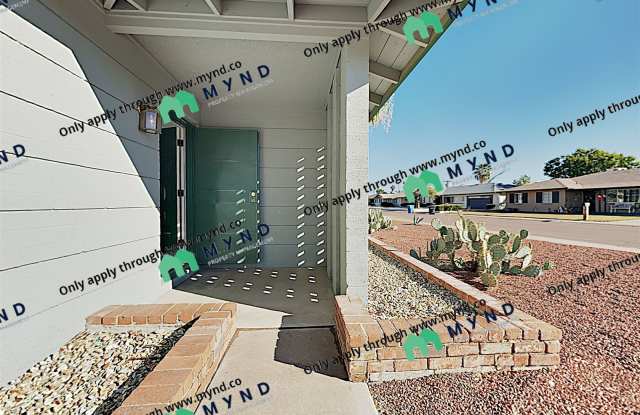 2126 W Coolbrook Ave Gallery 2