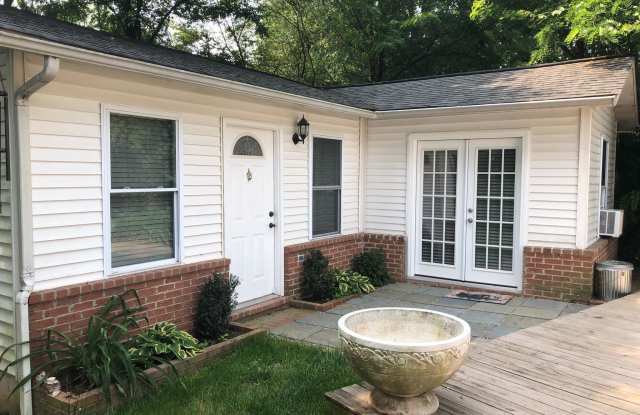 5603 IONA WAY Gallery 2