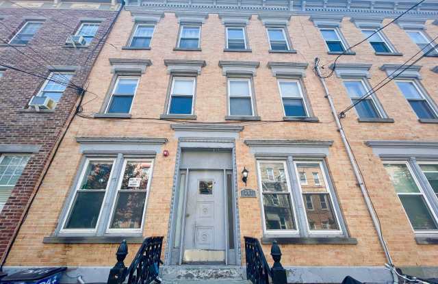 347 7TH ST photos photos