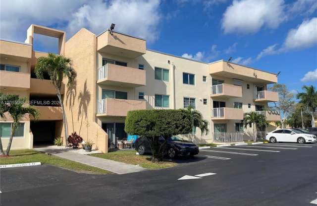 10300 Coral Way photos photos