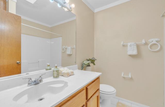 1906 Lake View Drive Gallery 3