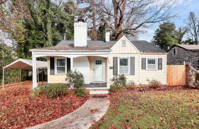 Cozy 2 Bedroom Home in Oakhurst! photos photos Cozy 2 Bedroom Home in Oakhurst! photos photos