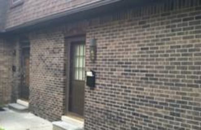 5005 CROOKS RD APT 33 - 5005 North Crooks Road, Royal Oak, MI 48073