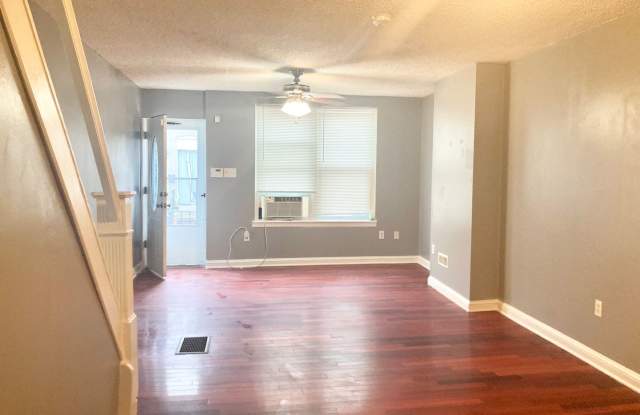 Updated 3-Bedroom in Grays Ferry photos photos