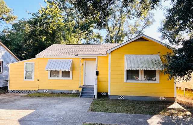 1912 N 15th Street (4 Bed/3 Bath) Home photos photos