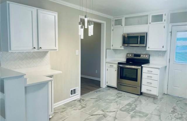 471 Village Green Court SW Gallery 2