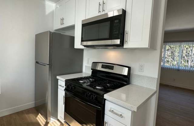 2 Bed 1 Bath in the Beautiful Redondo Beach! OPEN HOUSE FRIDAY 9/5/25 AT 2:00PM photos photos