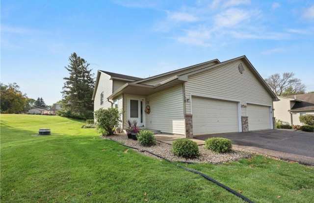 4 Bedroom Townhome - 11139 Frankfort Parkway Northeast, St. Michael, MN 55376