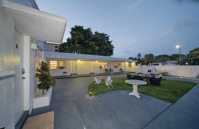 2307 N Ocean Boulevard photos photos