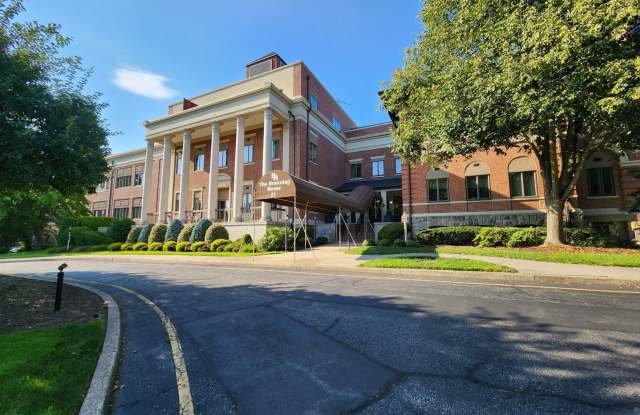 Live in the heart of Tenafly New Jersey photos photos