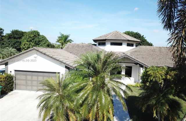 18901 SW 50th ST photos photos