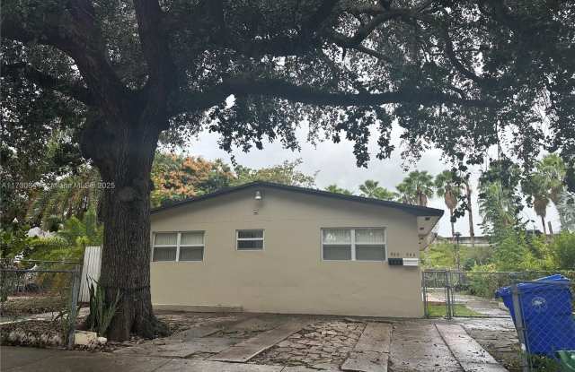 280 NW 39th St photos photos