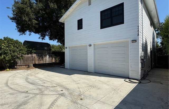 122 E Brookdale Place photos photos